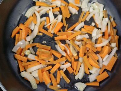 Grikių košė su troškinta kalakutiena Žingsnis 2