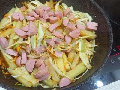 Sultinys su dešrelėmis pietums Žingsnis 3