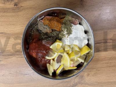 Šašlykas iš kiaulienos marinate su baziliku Žingsnis 3