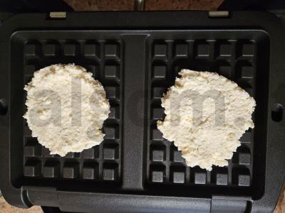 Rizinių miltų ir kondensuoto pieno vafliai Žingsnis 3