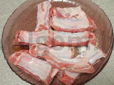 Kiaulienos šonkauliukai, kepti su moliūgu Žingsnis 2