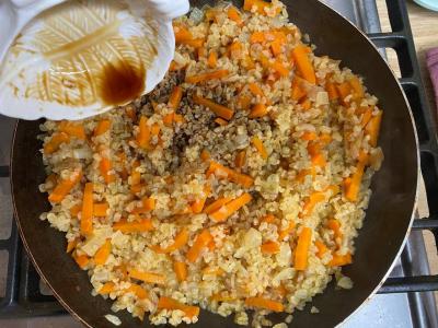 Troškintas bulgur su daržovėmis sojos padaže Žingsnis 5