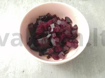 Burokėlių salotas „Skonio ryškumas“ Žingsnis 7