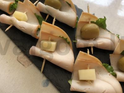 Vištienos ritinėlių užkandis su alyvuogėmis Žingsnis 5