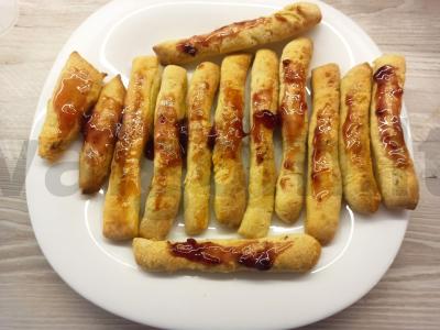 Vaniliniai pagaliukai su braškių džemu pagrindine nuotrauka