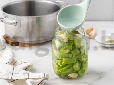 Marinuoti salierų stiebai Žingsnis 6