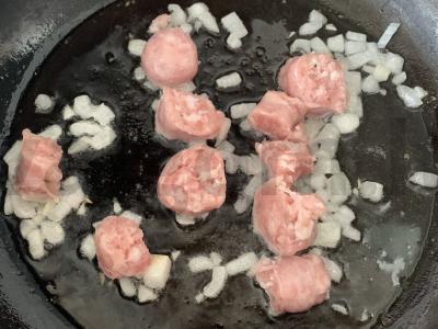 Bulguras su dešrelėmis ir kukurūzais Žingsnis 1