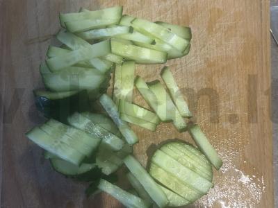 Salotas „Skanaus“ su rūkytomis dešromis Žingsnis 2