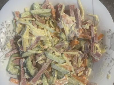 Salotas „Skanaus“ su rūkytomis dešromis Žingsnis 6