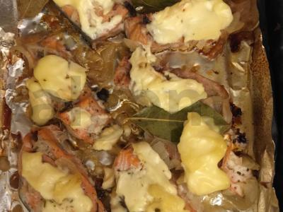 Kepta raudona žuvis su provanso žolelėmis, daržovių druska ir majonezu Žingsnis 3