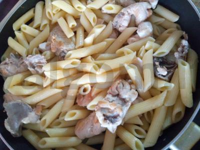 Makaronai su vištiena česnako padaže Žingsnis 6