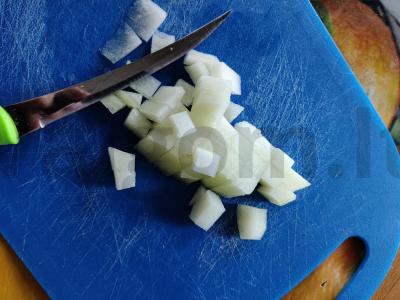 Melonų salotos su vištiena ir unagi padažu Žingsnis 2