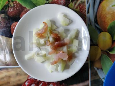 Melonų salotos su vištiena ir unagi padažu Žingsnis 4