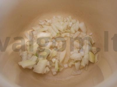 Pomidorų sriuba su mašu ir kiaušinių makaronais Žingsnis 2