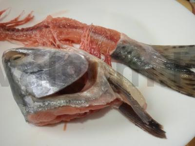 Lašišos sriuba su jūros kopūstais Žingsnis 1