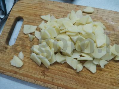 Šči su jauna kopūstų ir česnaku Žingsnis 3