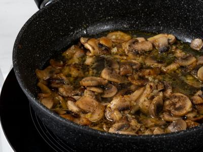 Grietinėlės makaronai su grybais Žingsnis 3