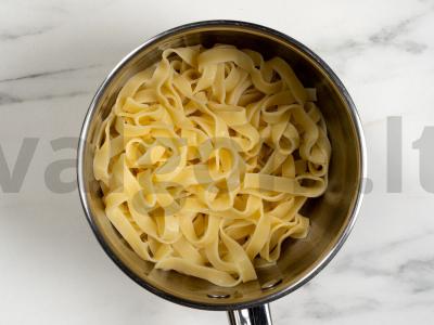 Grietinėlės makaronai su grybais Žingsnis 4