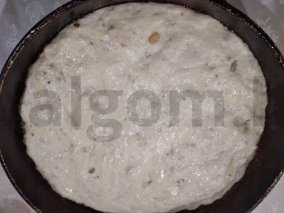 Kvapnus duona su sėklomis keptuvėje Žingsnis 5