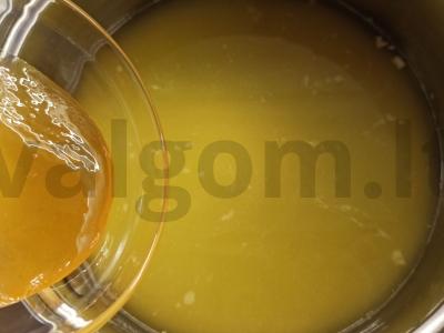 „Saulėtas“ limonadas iš apelsino Žingsnis 4