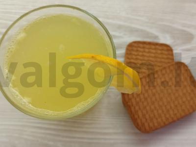 „Saulėtas“ limonadas iš apelsino pagrindine nuotrauka