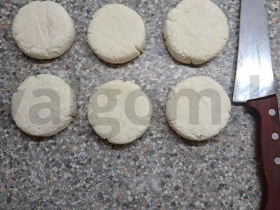 Kaimiški varškėčiai su sviestu Žingsnis 3