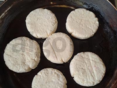 Kaimiški varškėčiai su sviestu Žingsnis 4