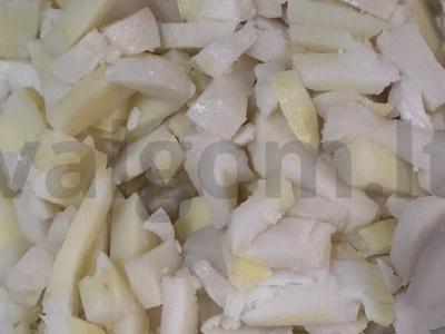 Salotas „Žiemos vakaras“ su marinuotais grybais Žingsnis 1