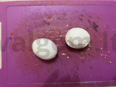 Sotūs salotas su dešrainių sūriu ir svanų druska Žingsnis 8