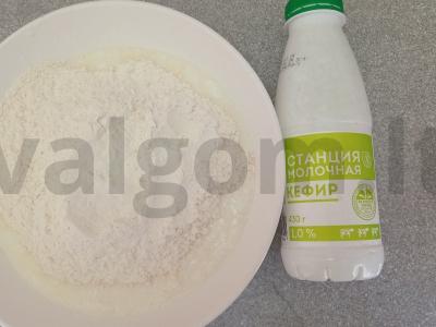 Purūs blynai su kefyru pusryčiams Žingsnis 1