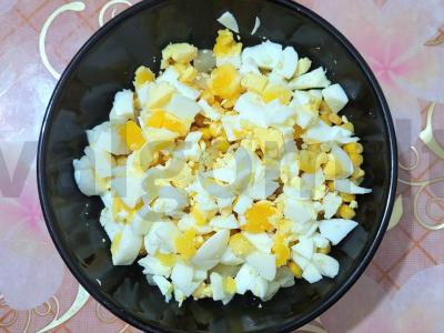 Salotas „Linda“ su vištienos krūtinėle Žingsnis 4