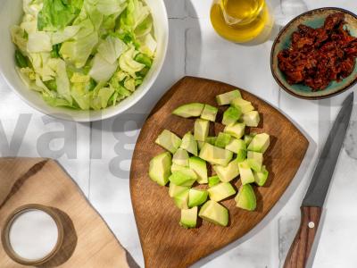 Salotos su džiovintais pomidorais ir putpelių kiaušiniais Žingsnis 2