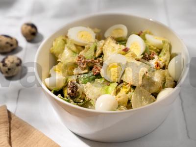 Salotos su džiovintais pomidorais ir putpelių kiaušiniais Žingsnis 4