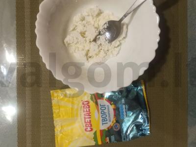 Varškė su chia sėklomis ir uogomis Žingsnis 1