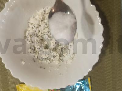 Varškė su chia sėklomis ir uogomis Žingsnis 3