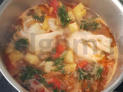 Mėsos įdarytos ritinėliai sultinyje pagrindine nuotrauka