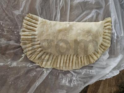 Čeburekai su kreminiu sūriu, dešrele ir sūriu Žingsnis 7