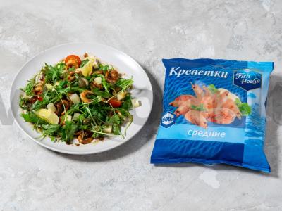 Naujametis salotas su krevetėmis ir rukola pagrindine nuotrauka