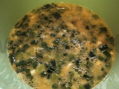 Omletas su virtomis dešromis ir svogūnais Žingsnis 3