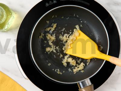 Bulvės su grybais orkaitėje su grietinės padažu Žingsnis 3