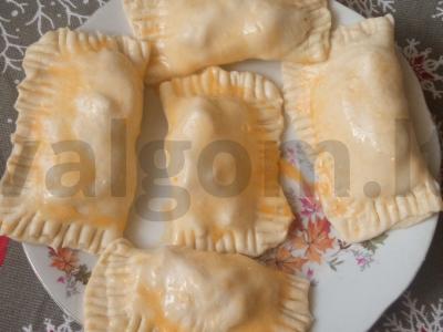 Dešrainių ir sūrio bandelės „Užkandinės“ Žingsnis 9