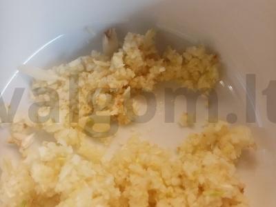 Keptas vištienos su aštriu padažu Žingsnis 2