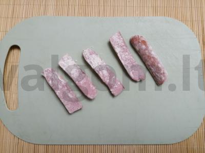 Dešrelės sūrio apsuptyje su džiūvėsėliais Žingsnis 2