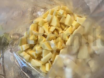 Vištienos sparneliai su bulvėmis Žingsnis 1