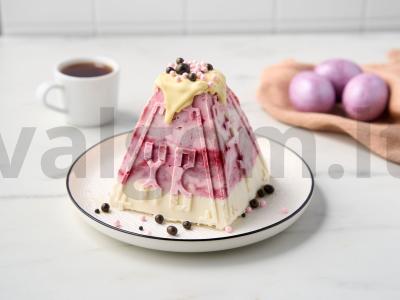 Varškės velykinis pyragas su uogomis pagrindine nuotrauka