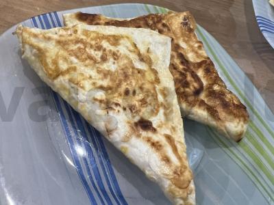 Vyniotiniai iš lavašo su dešra ir sūriu pagrindine nuotrauka