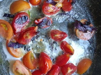 Kiaušinienė su pomidorais ir prieskoniais Žingsnis 3