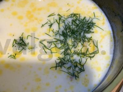 Suomijos lašišų sriuba pagrindine nuotrauka