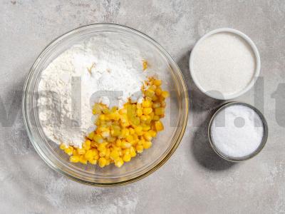 Kukurūzų rutuliukai su mocarela Žingsnis 1