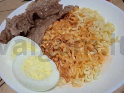 Aštrus greito paruošimo makaronų dubuo su jautienos bekonu Žingsnis 8